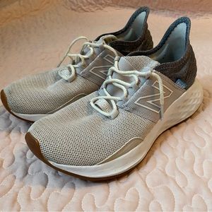 Women’s New Balance Shoes (7.5)